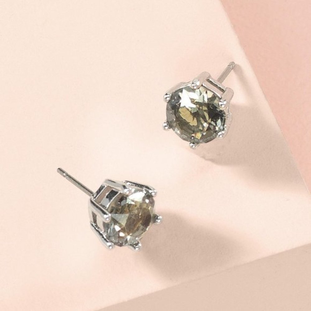 4/$25 Stella & Dot Sparkle Stud Earrings